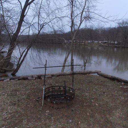 Dresden Martin'S River Cabin מראה חיצוני תמונה